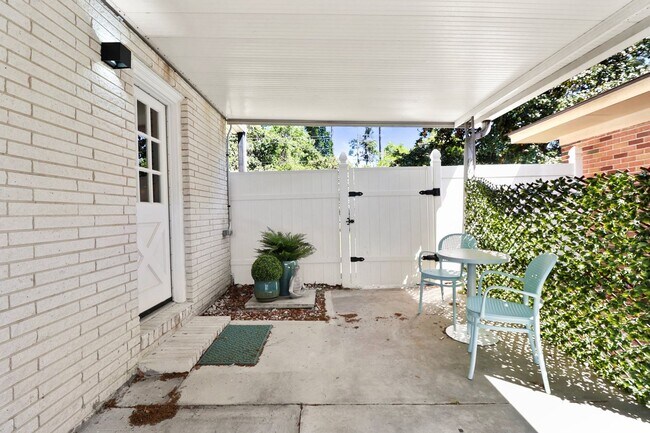 Photo - 11924 Idlewood Dr Unit Guest Suite