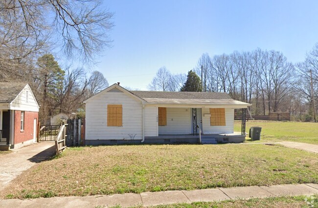 Building Photo - 1850 Davis Cir Rental