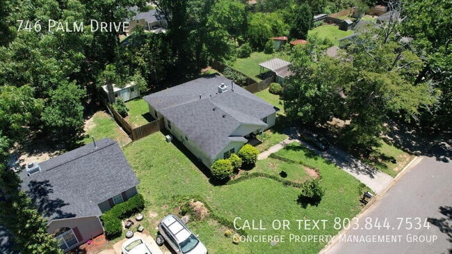 Photo - 746 Palm Dr