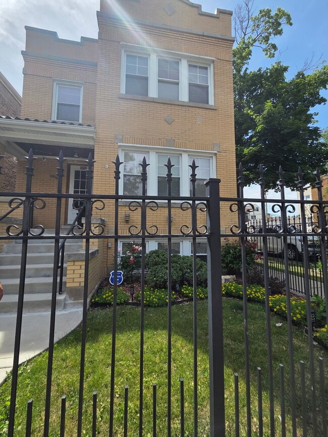 Photo - 2252 N Mason Ave Unit 2