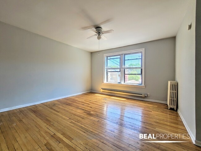 Photo - 1050 W George St Unit Studio