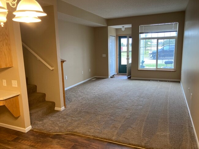 Townhome Middle - Sundance Villas