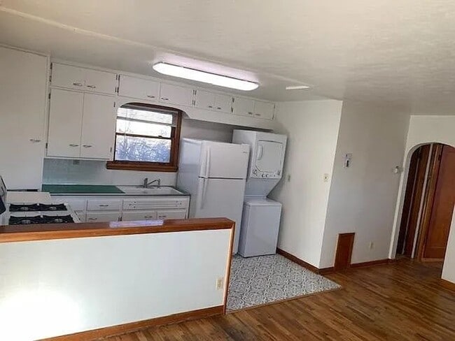 Photo - 1 Bedroom Apartment Available Now!