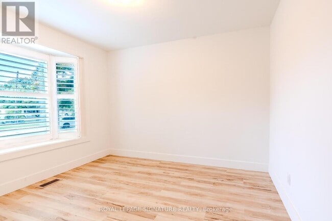 Photo - 41 Windsor Dr