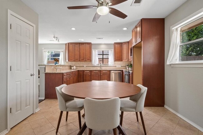 Photo - 20807 Boggy Ford Rd