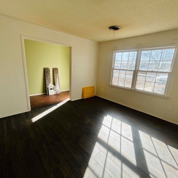 Photo - 1918 71st St