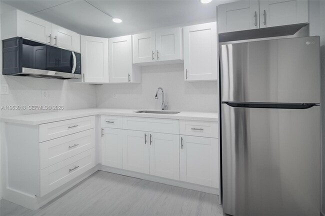 Photo - 595 NW 139th Terrace Unidad 2