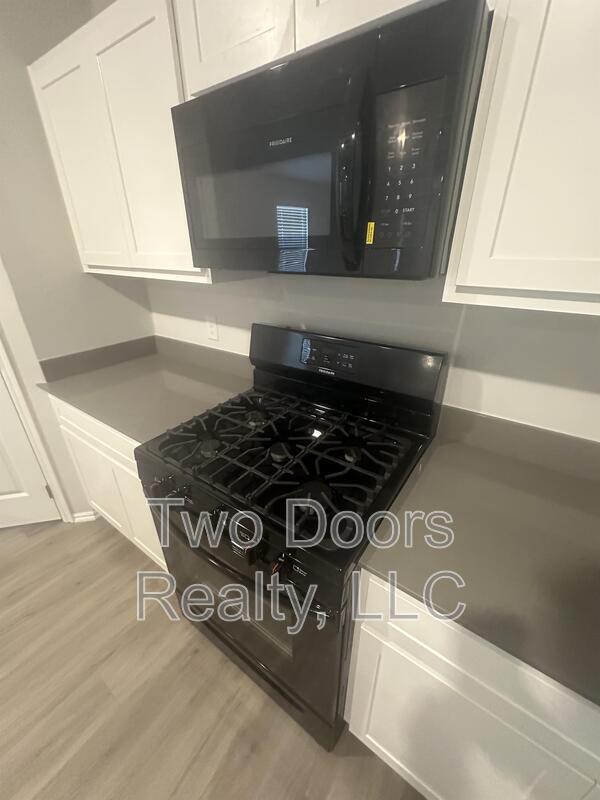 Photo - 1009 Ichabod Cir