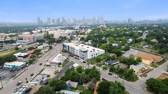 Photo - 2220 Webberville Rd Unit 323