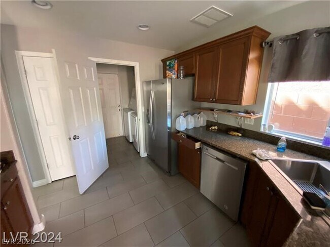 Photo - 9956 Matfen Ct