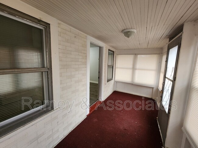 Photo - 1490 Clara Ave