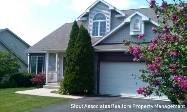 Photo - 317 Sycamore Ln