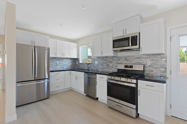 Building Photo - Newly Remodeled 3BD Home Near CSUN with Private Yard