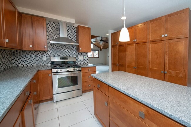 4141 Raspberry Rd