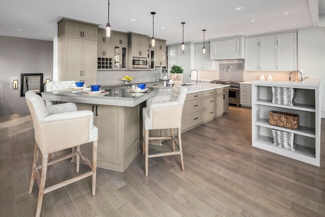 Photo - 6Bd/6.5Ba Clyde Hill House