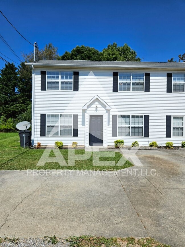 Building Photo - 1224 Ferd Hickey Rd NW