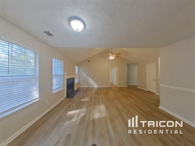 Photo - 5813 Wellborn Creek Dr