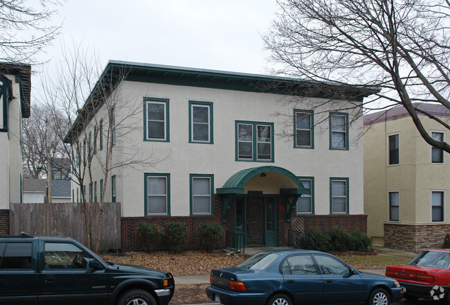 Building Photo - 3117 Girard Ave S Rental