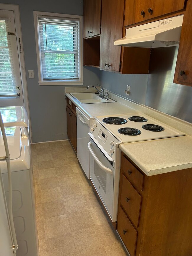 Photo - Greenville, 1BD, 1BD, 780SF
