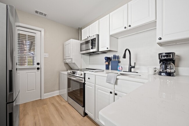 Photo - 153 South Ave SE Unit 1