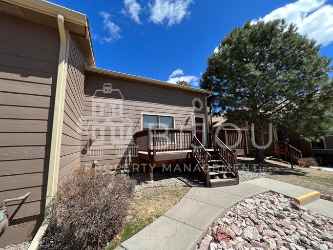 Photo - Spacious Rockrimmon Townhome