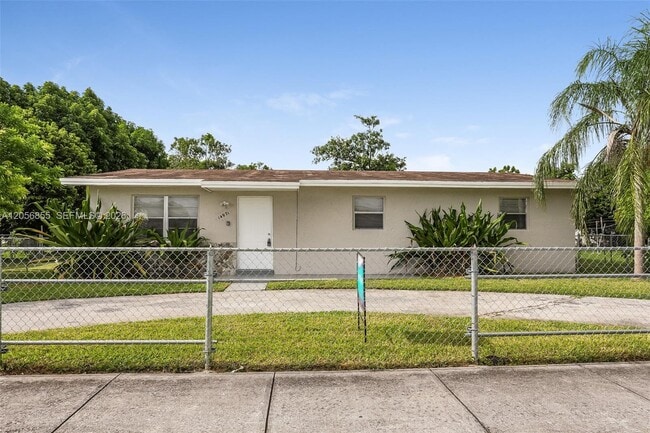 Building Photo - 14971 SW 304th St