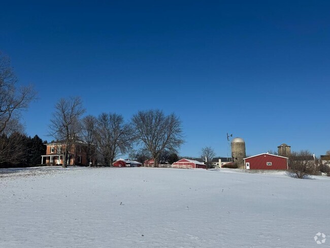 Building Photo - 37W500 Keslinger Rd Rental