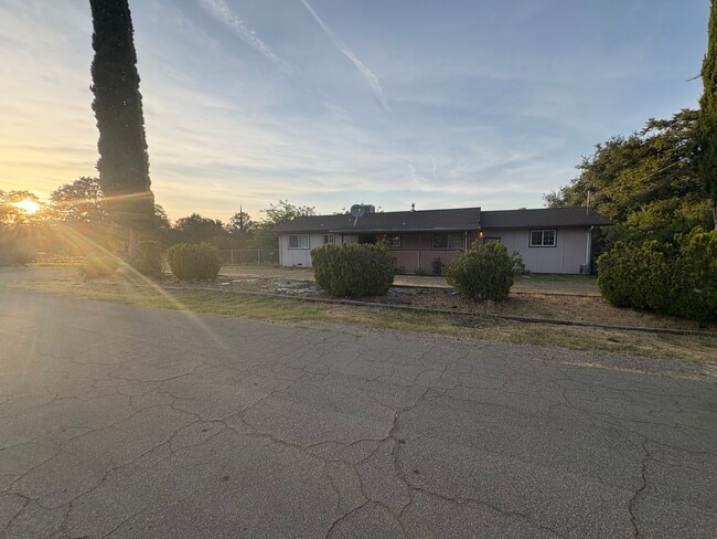 Building Photo - 20208 Lago St Rental