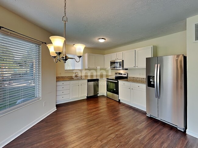 Photo - 6697 Bedington Ln