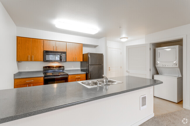 2BR, 2BA - 905 SF - Polaris at North City Apartments