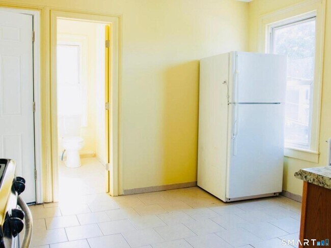 Photo - 250 Orange St