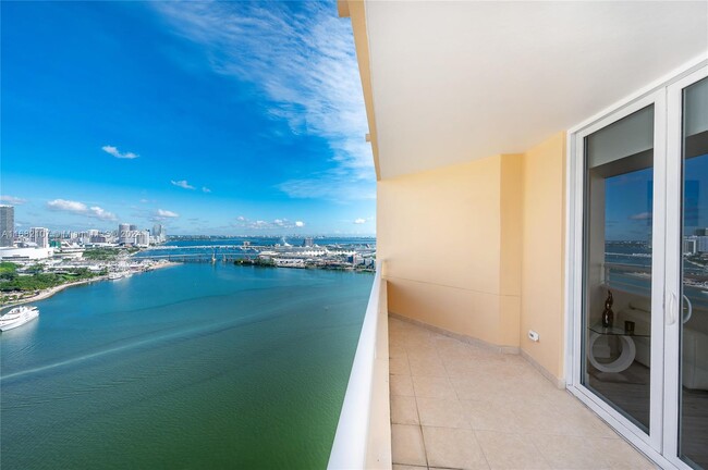 Photo - 808 Brickell Key Dr Condo Unit 3403