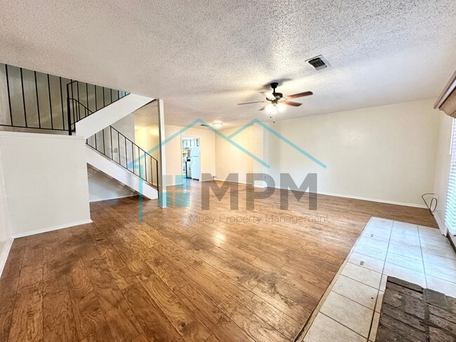 Photo - 1460 Erin St