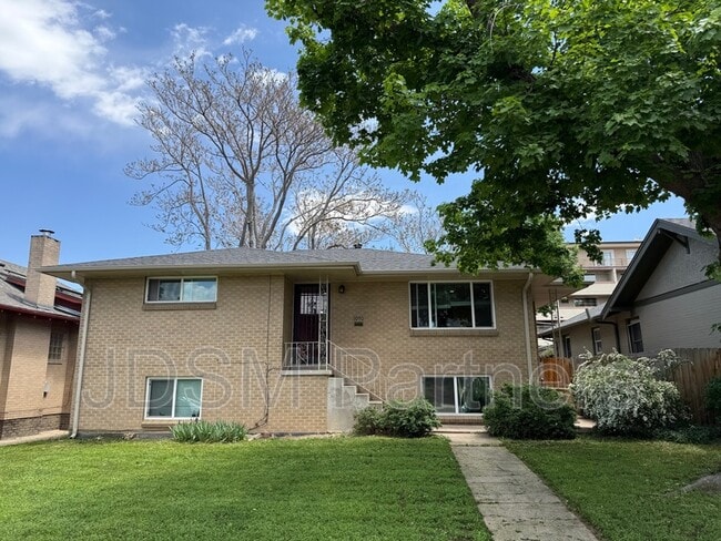 Photo - 1046 Harrison St