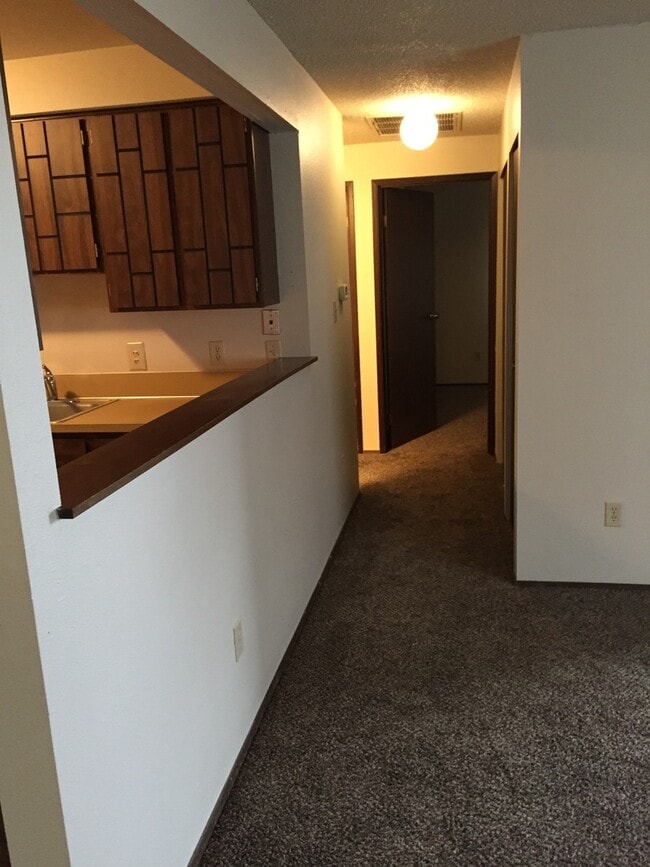 Photo - 1205 W Ivy Ave Unit #101