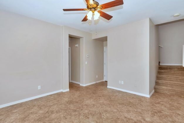 Photo - "Spacious 4-Bed Townhouse Oasis in Anthem – Modern Comfort Awaits!"