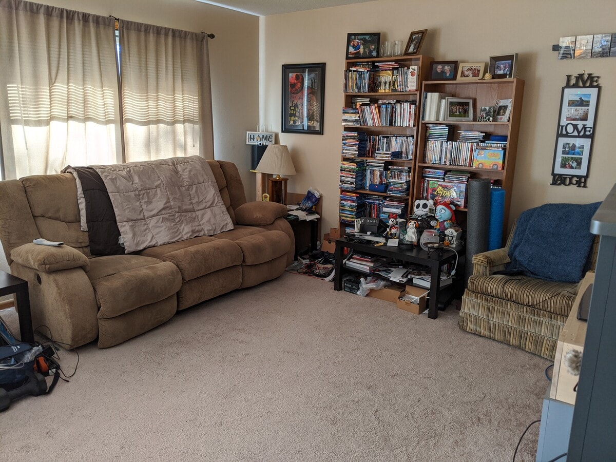 living room - 602 Walden Ct Condo Unit D