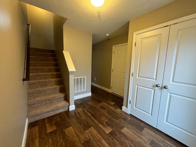 Photo - 77 Katelyn Dr