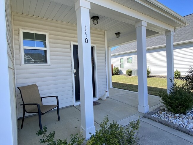 Photo - 140 Verdmont Dr