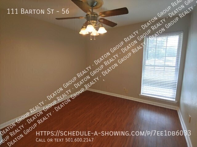 Photo - 111 Barton St Unidad 56