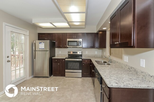 Photo - 321 Starboard Ct