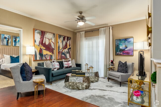 2BR, 2BA - 1,085SF | E2