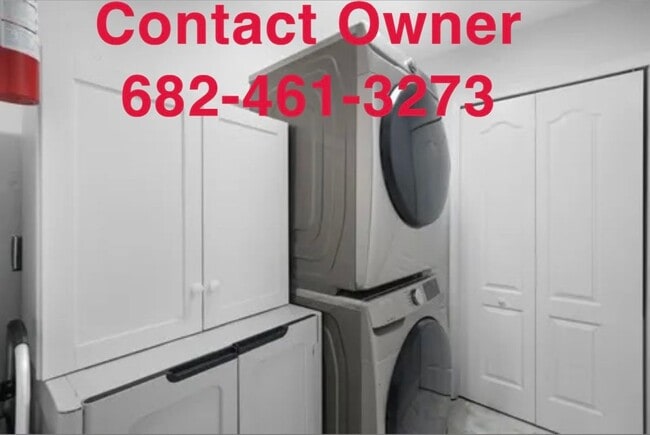 Photo - 689 SW Homeland Rd