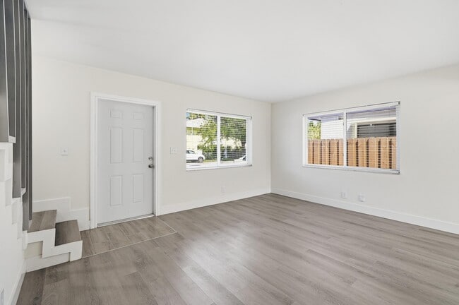 Photo - 622 SW 7th Ave