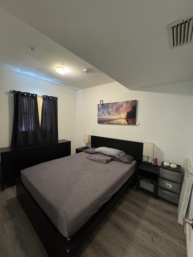 Photo - 810 7th St Unit 106