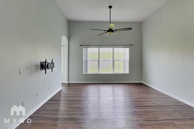 Photo - 2125 Island Walk Dr