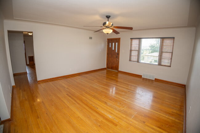 1706 Stadium Blvd