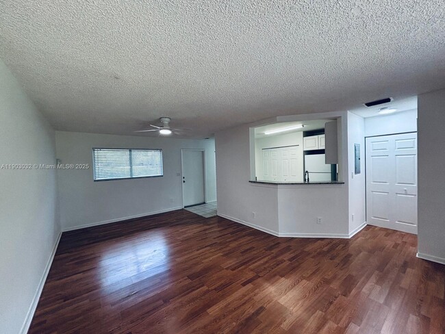 Photo - 3453 NW 44th St Unit 105