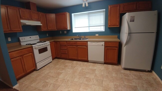 Photo - 530 SW Winter Cir Unit Lower