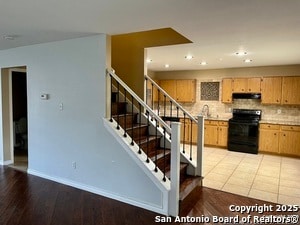 Photo - 15418 Walnut Creek Dr